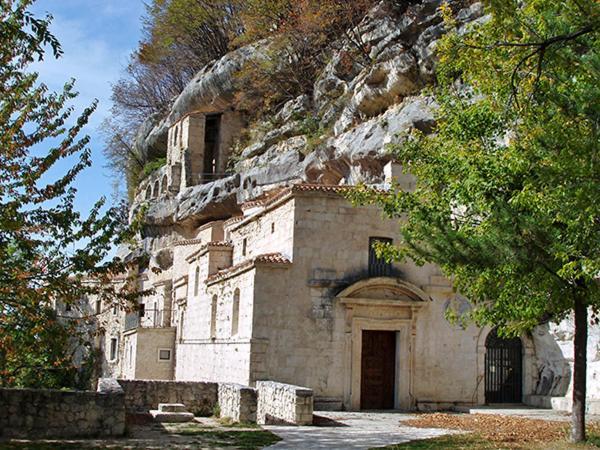 Dolce Risveglio Bed & Breakfast San Valentino in Abruzzo Citeriore Bagian luar foto
