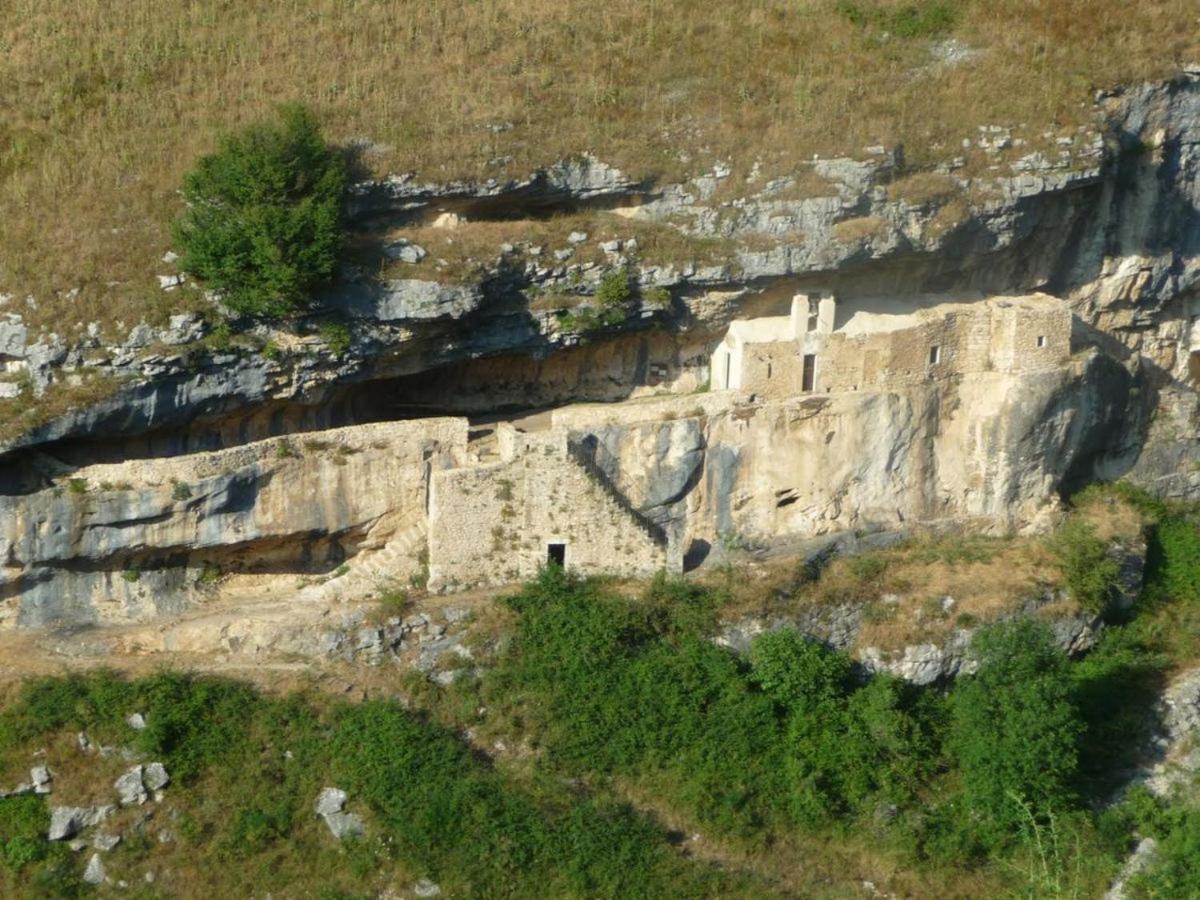 Dolce Risveglio Bed & Breakfast San Valentino in Abruzzo Citeriore Bagian luar foto