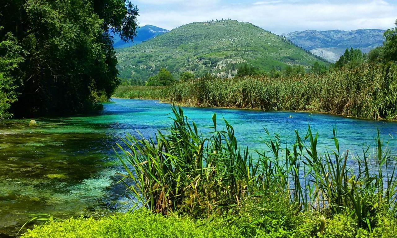 Dolce Risveglio Bed & Breakfast San Valentino in Abruzzo Citeriore Bagian luar foto